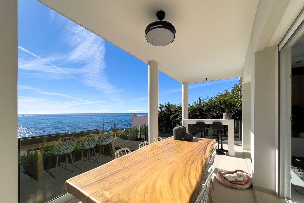 Vrijstaande Villa in El Faro-23