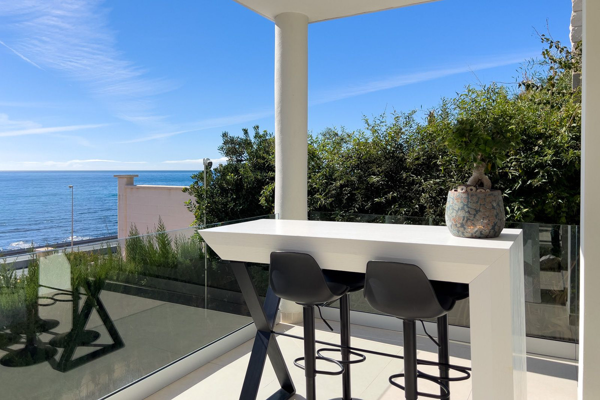 Vrijstaande Villa in El Faro-24