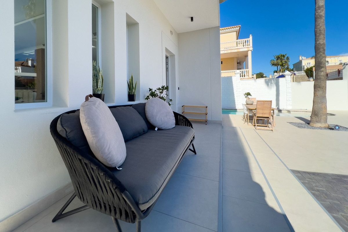 Vrijstaande Villa in El Faro-49