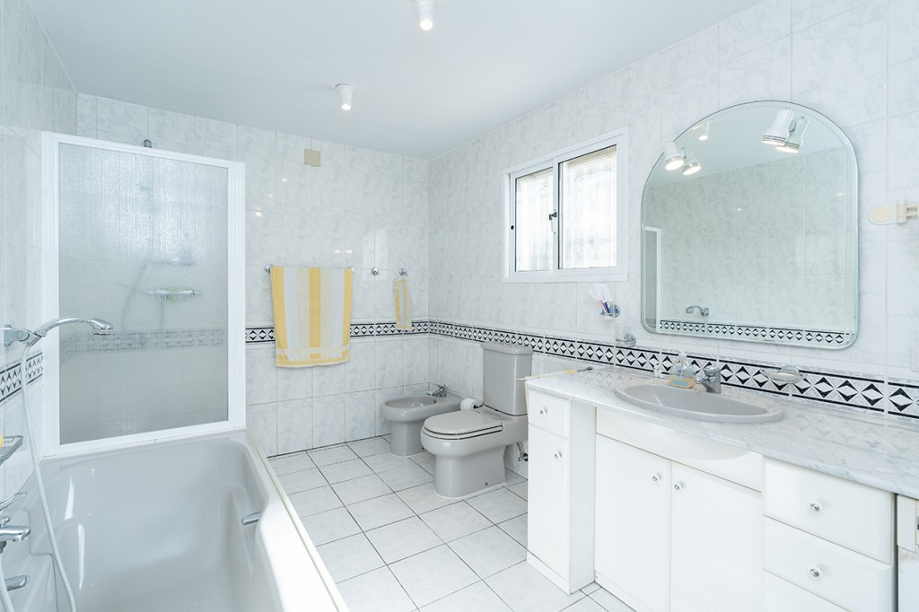 Huis te koop in El Faro | 3 slaapkamers H5131741