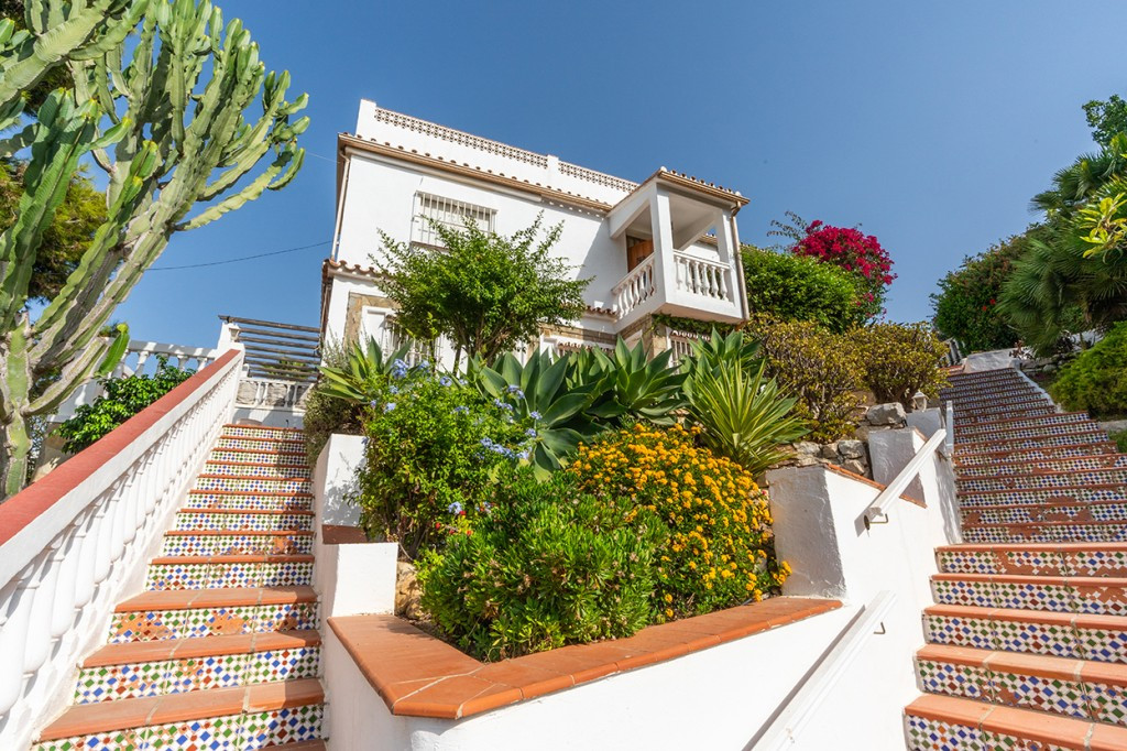 Huis te koop in El Faro | 3 slaapkamers H5131741