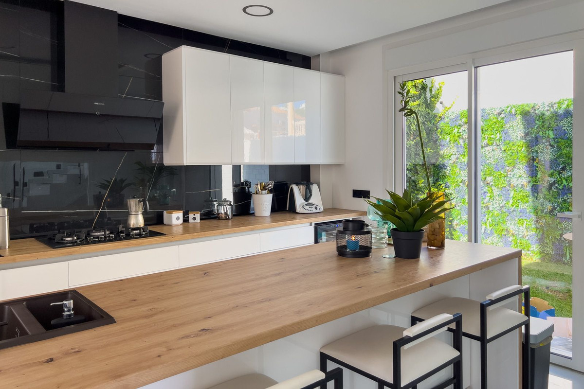 Huis te koop in El Faro | 5 slaapkamers H5145040