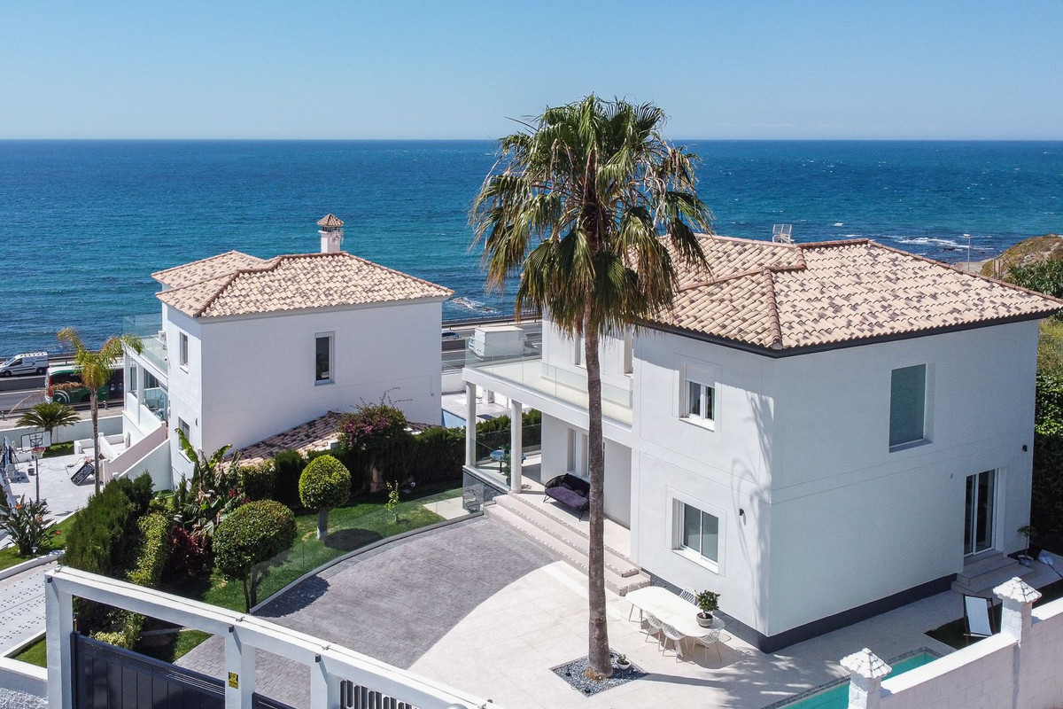 Huis te koop in El Faro | 5 slaapkamers H5145040