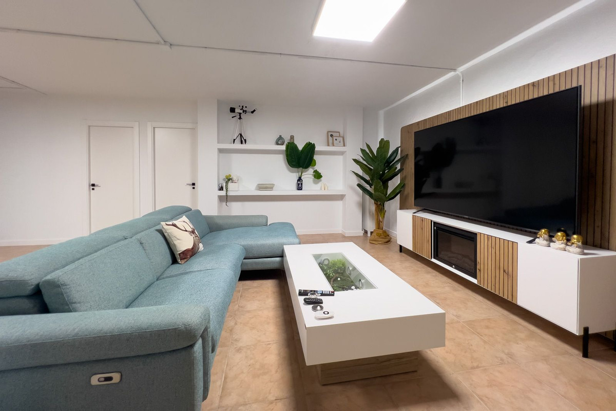 Huis te koop in El Faro | 5 slaapkamers H5145040