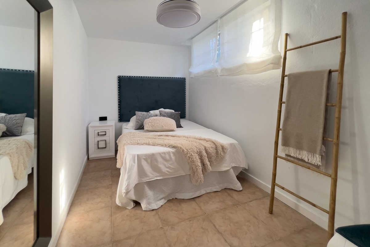 Huis te koop in El Faro | 5 slaapkamers H5145040