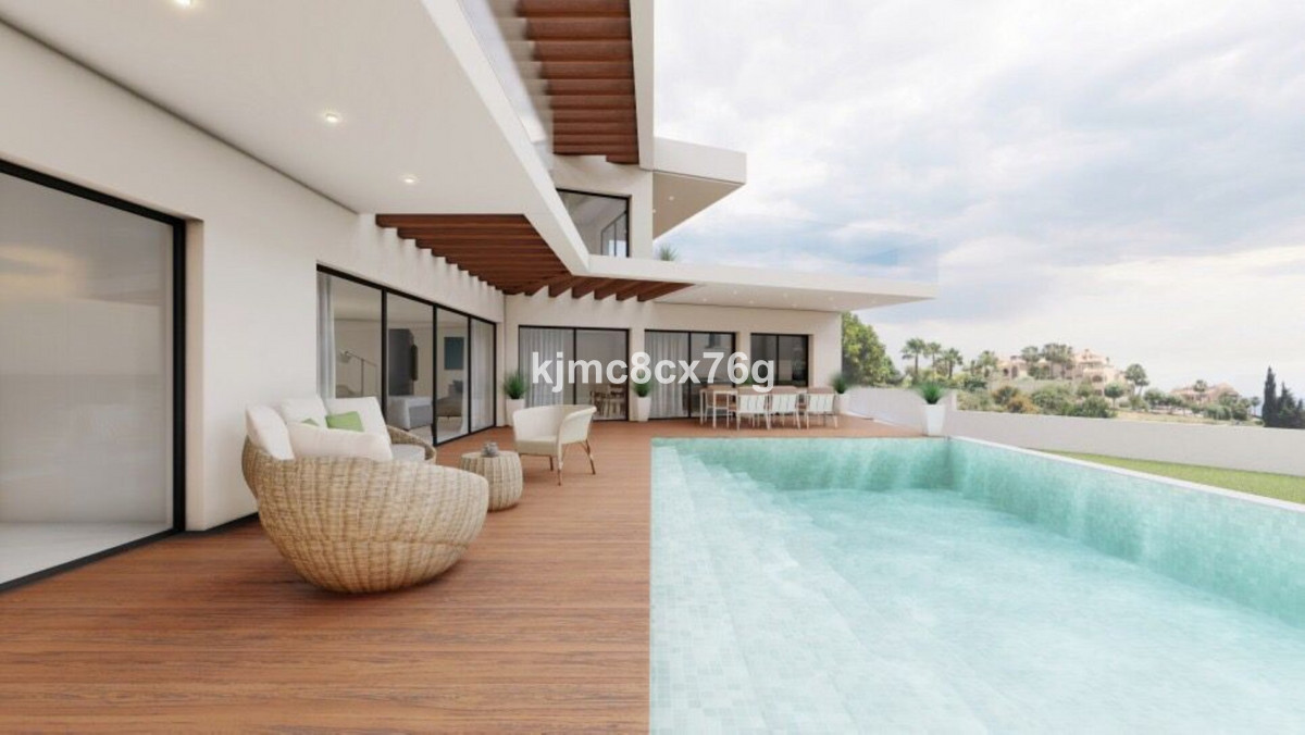 Huis te koop in El Faro | 6 slaapkamers H5156992