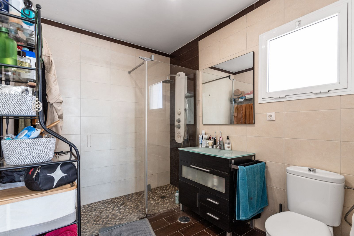 Huis te koop in El Faro | 3 slaapkamers H5157109