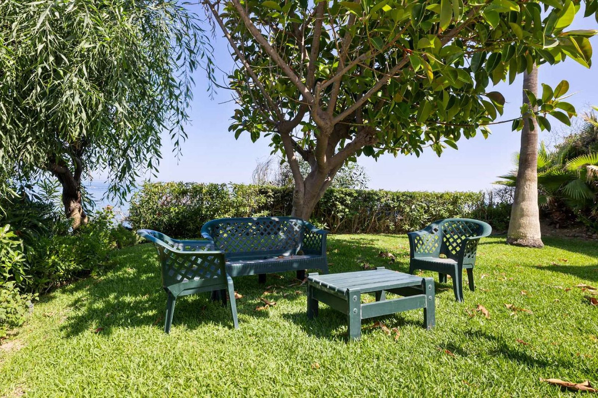 Appartement te koop in El Faro | 2 slaapkamers H5297233