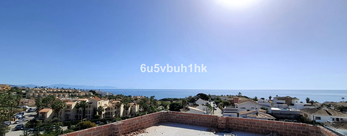 Huis te koop in El Faro | 5 slaapkamers H5353324