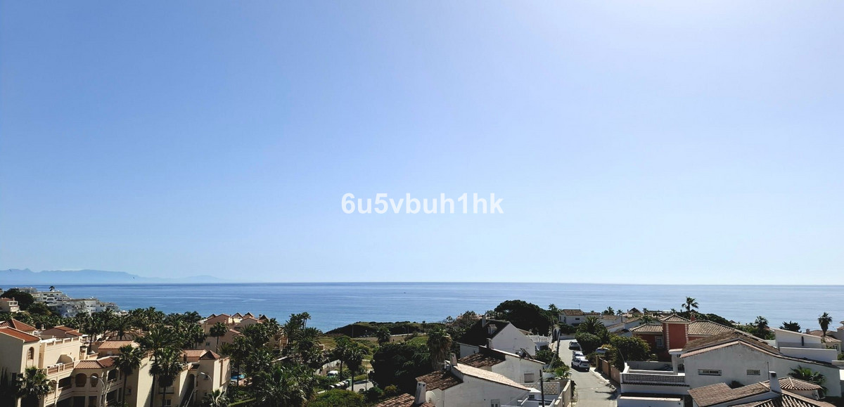Huis te koop in El Faro | 5 slaapkamers H5353324