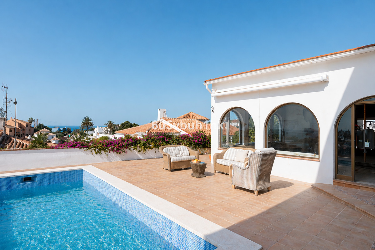 Huis te koop in El Faro | 5 slaapkamers H5353324