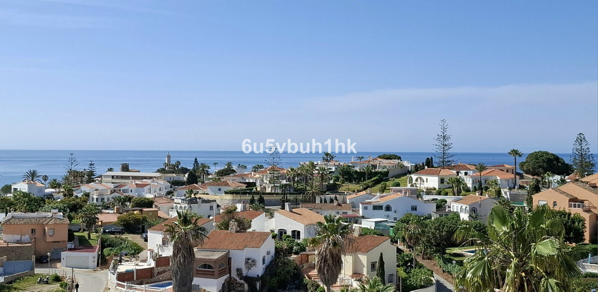Huis te koop in El Faro | 5 slaapkamers H5353324