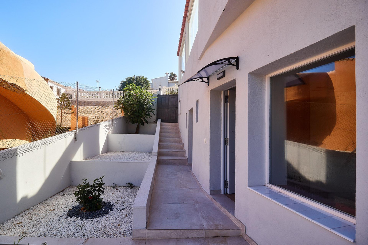 Property main view 50