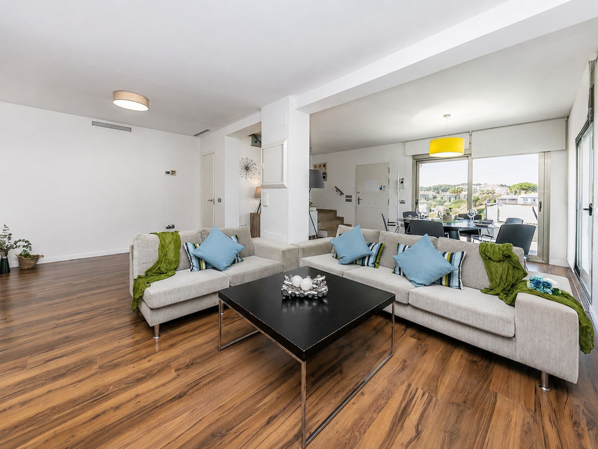 Huis te koop in El Faro | 3 slaapkamers H5397679