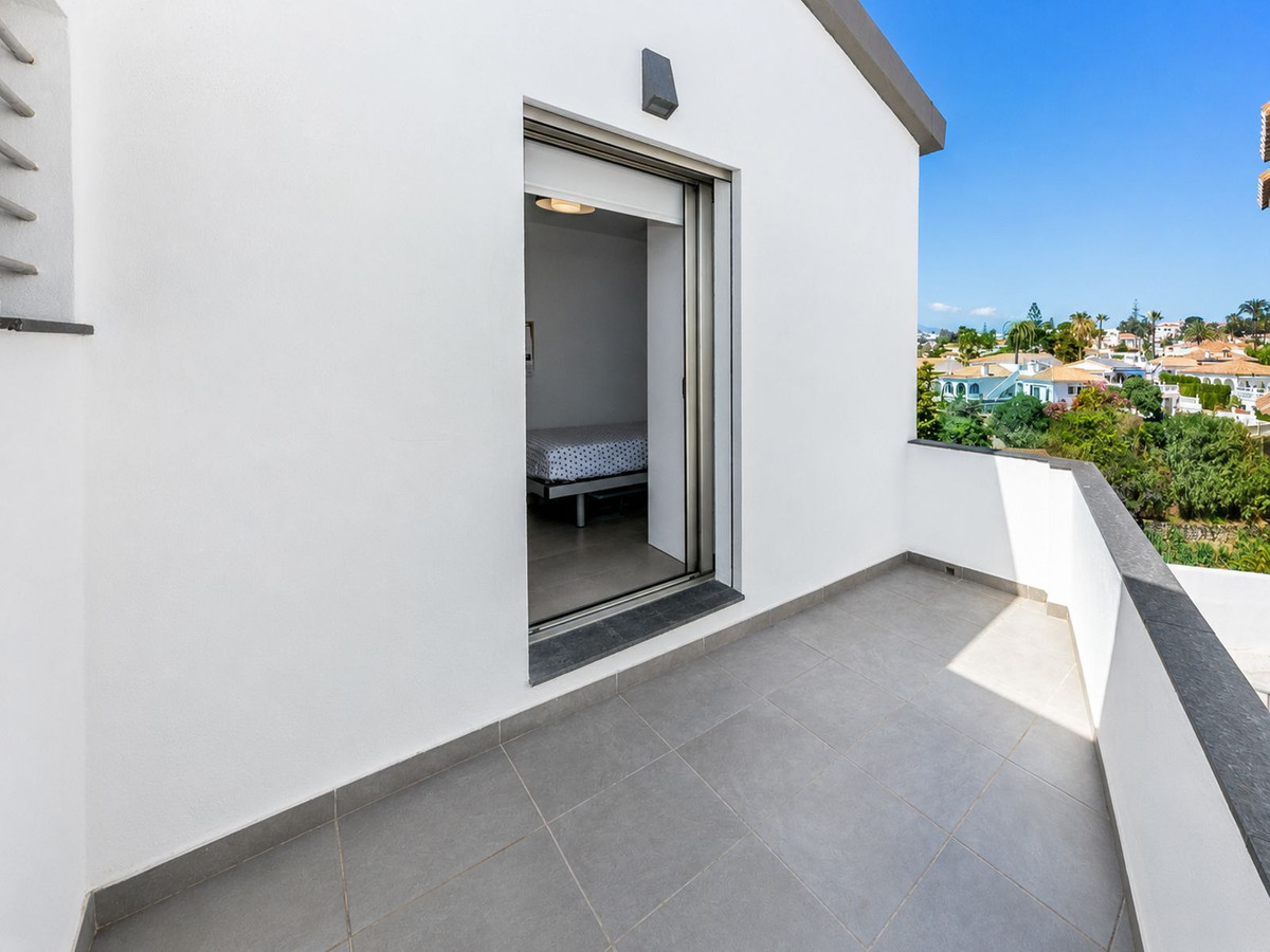 Huis te koop in El Faro | 3 slaapkamers H5397679