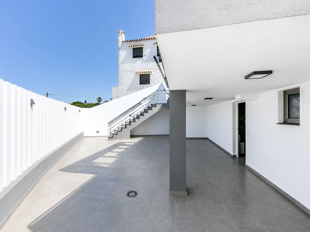 Huis te koop in El Faro | 3 slaapkamers H5397679