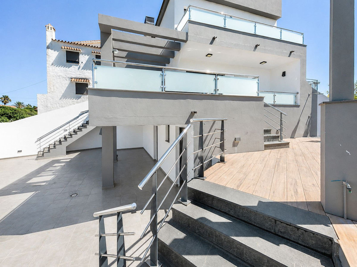 Huis te koop in El Faro | 3 slaapkamers H5397679