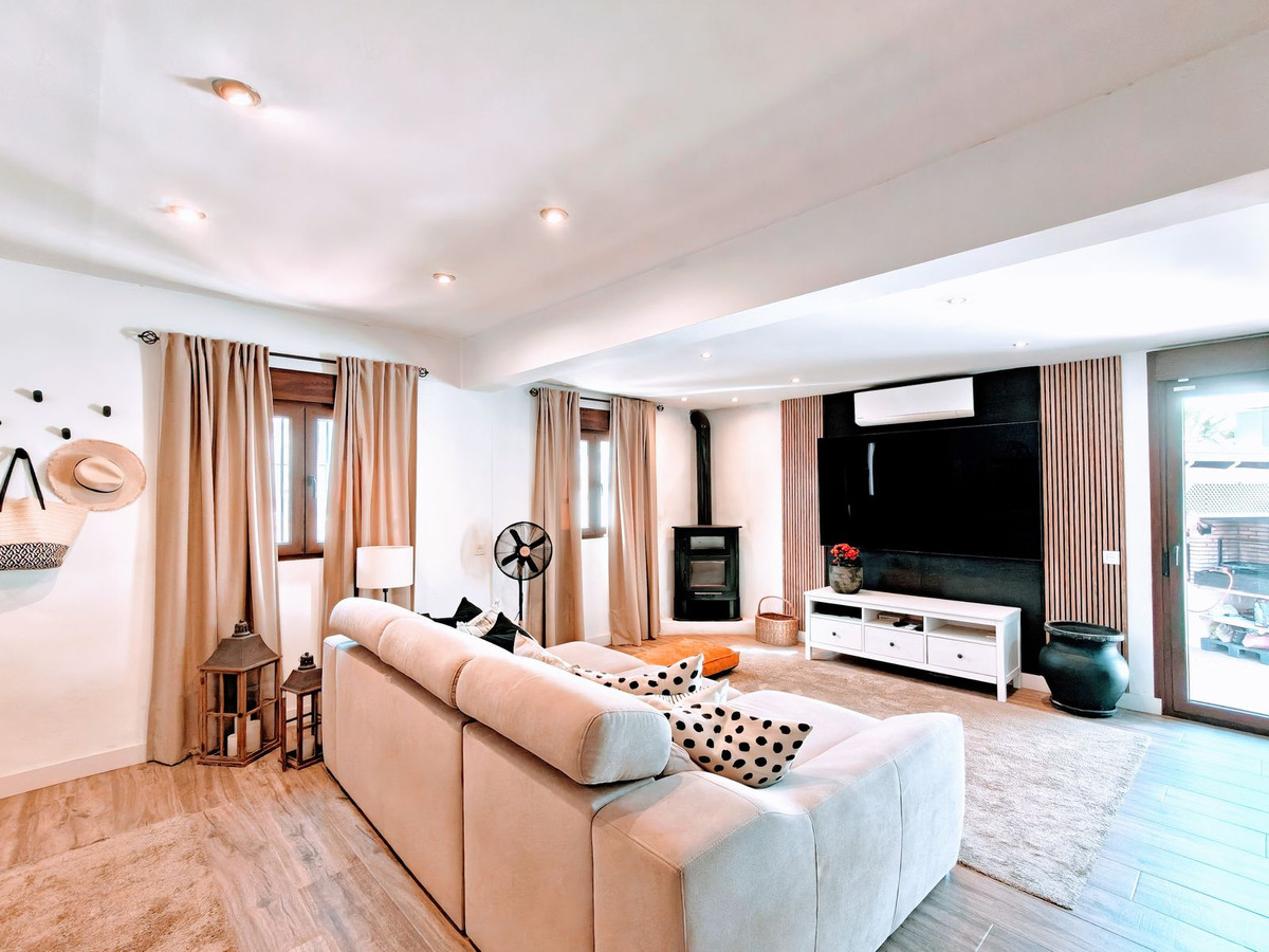 Huis te koop in El Faro | 2 slaapkamers H5407228