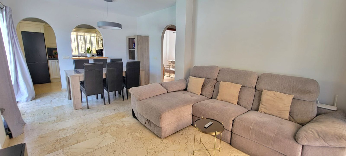Huis te koop in El Faro | 3 slaapkamers H5411449