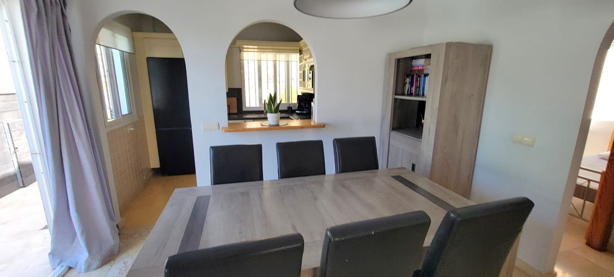 Huis te koop in El Faro | 3 slaapkamers H5411449