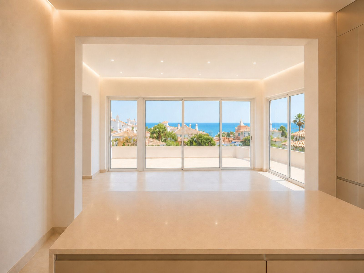 Huis te koop in El Faro | 4 slaapkamers H5417011