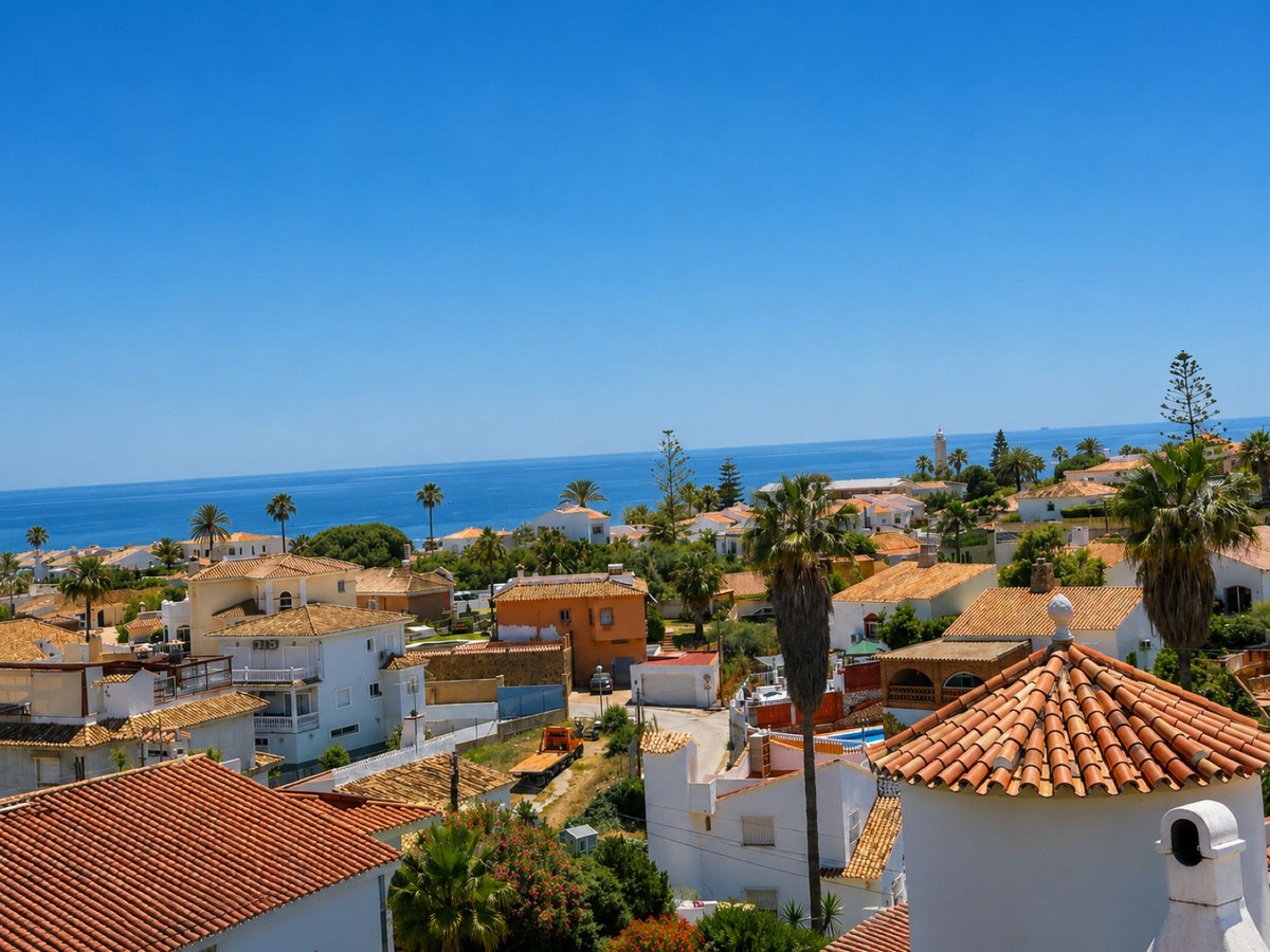 Huis te koop in El Faro | 4 slaapkamers H5417011