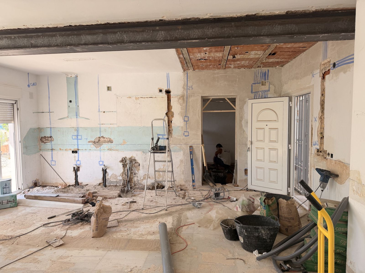 Huis te koop in El Faro | 4 slaapkamers H5520913