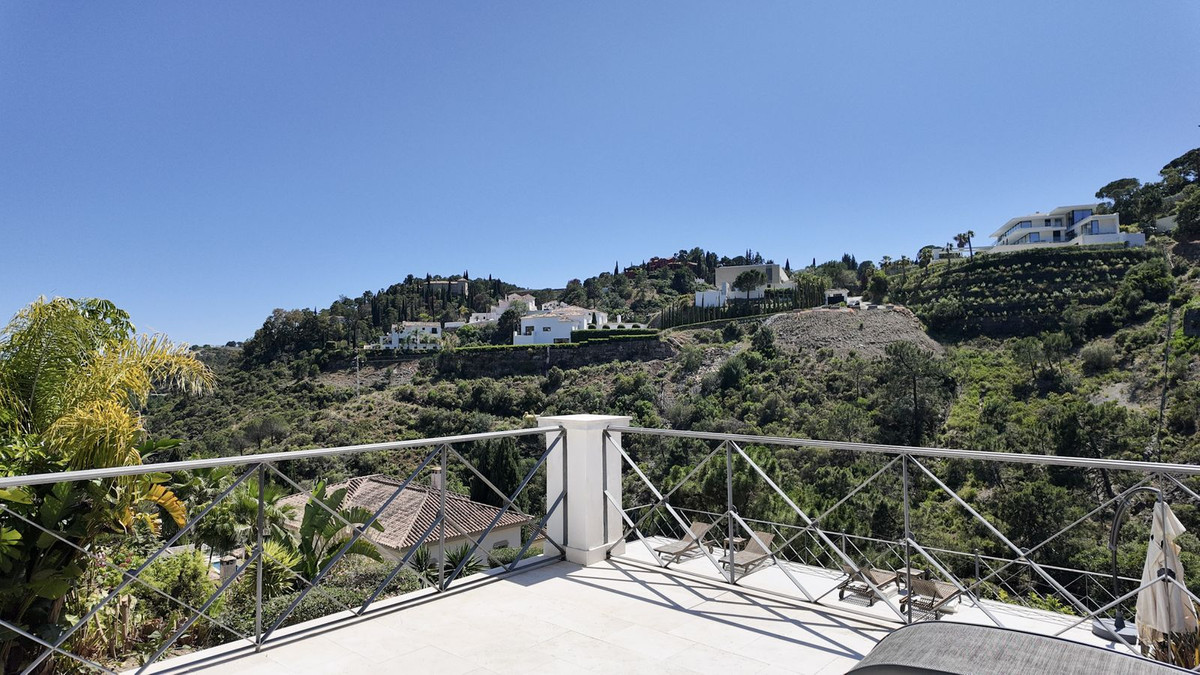 Vrijstaande Villa in El Madroñal-24
