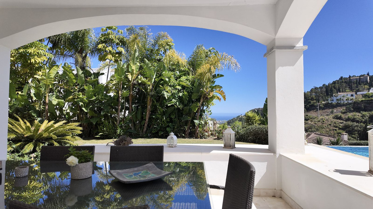Vrijstaande Villa in El Madroñal-33