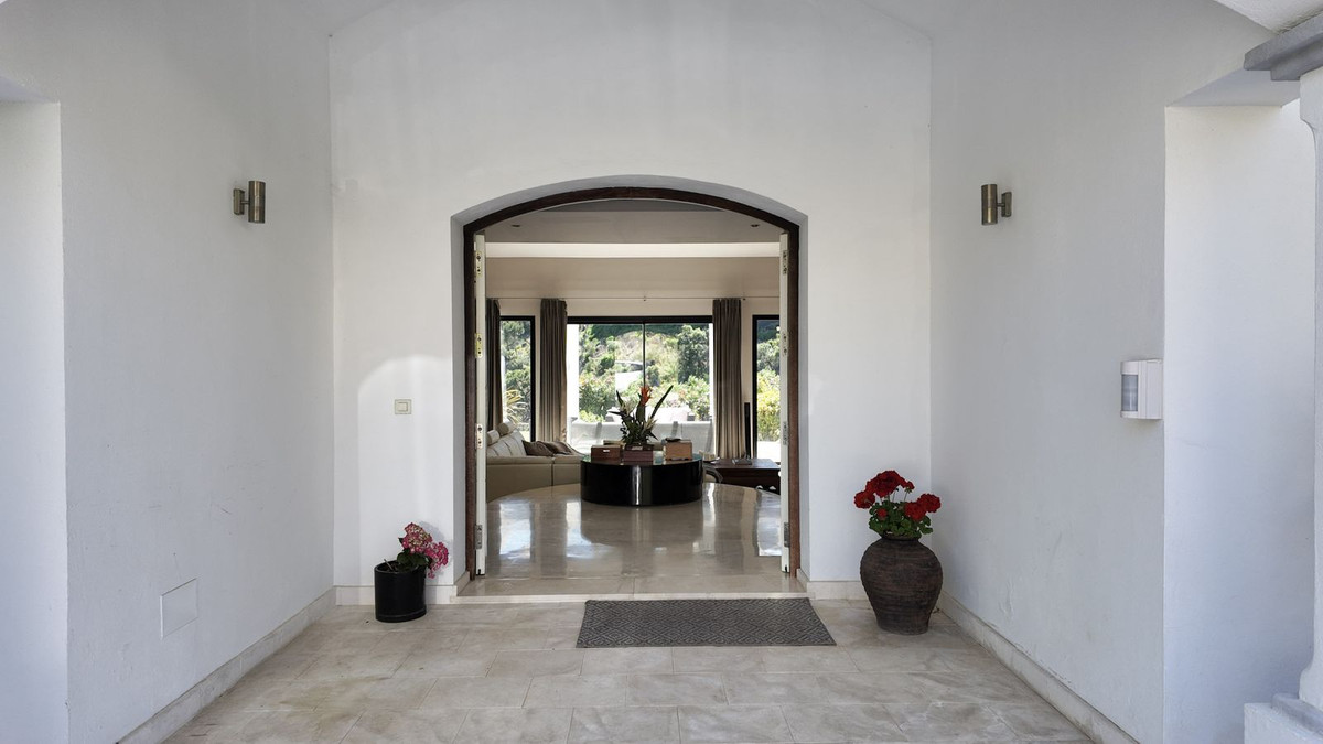 Vrijstaande Villa in El Madroñal-35