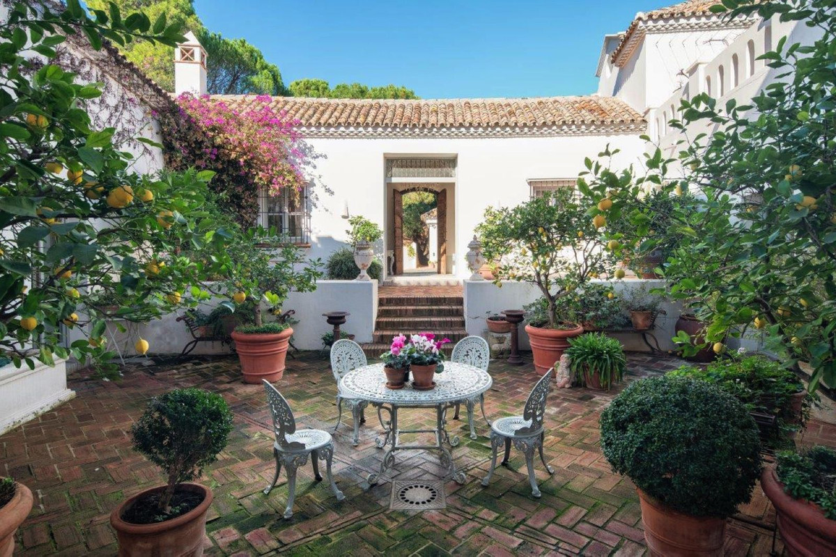 Vrijstaande Villa in El Madroñal-10