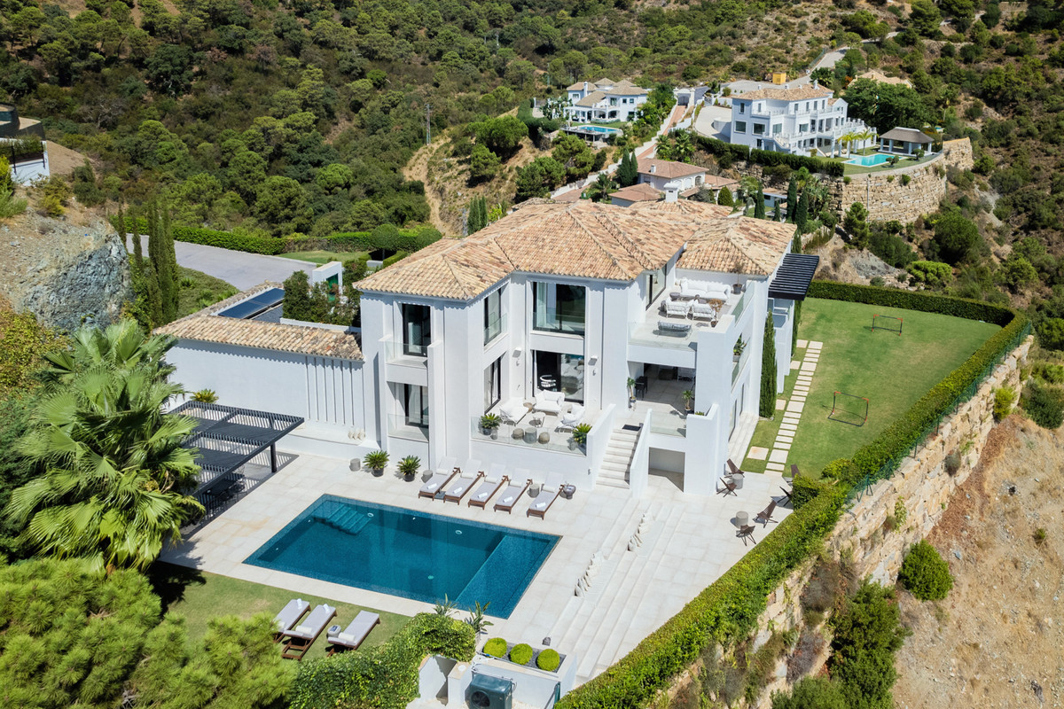 Vrijstaande Villa in El Madroñal-1