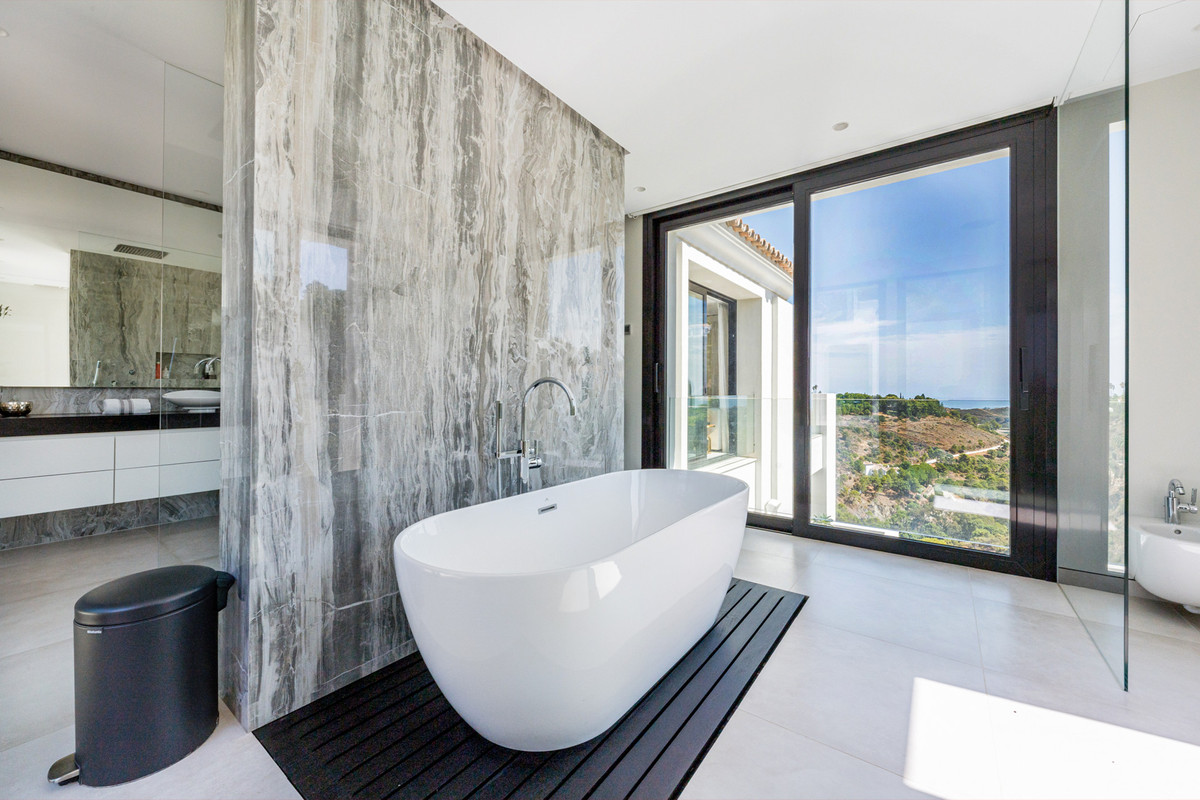 Vrijstaande Villa in El Madroñal-33