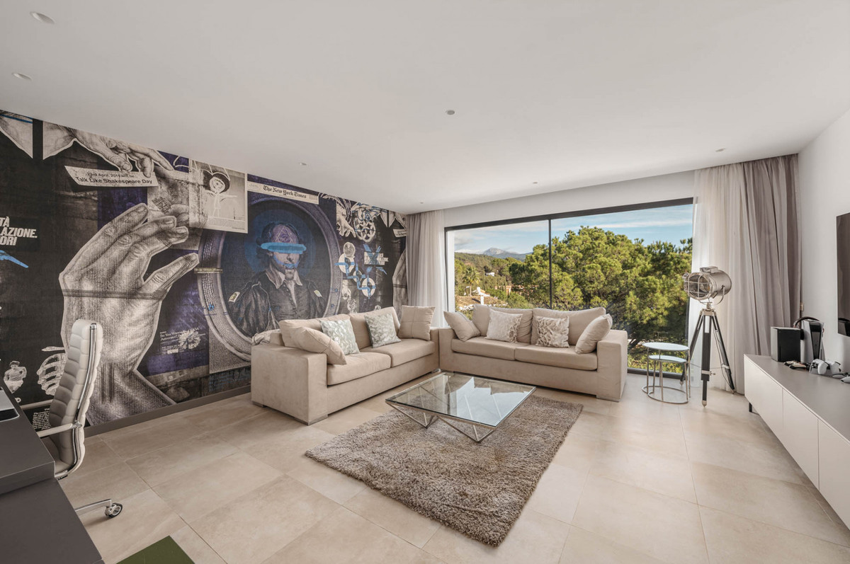 Vrijstaande Villa in El Madroñal-32