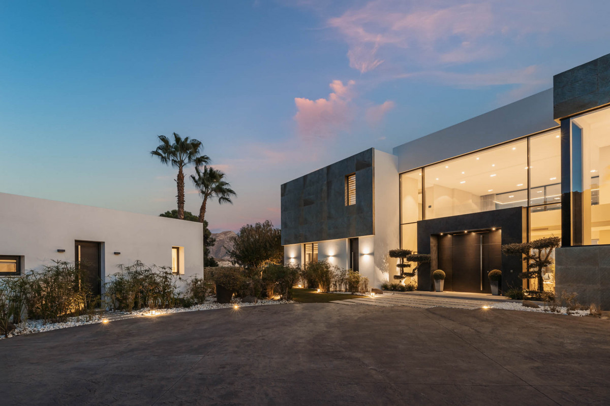 Vrijstaande Villa in El Madroñal-35