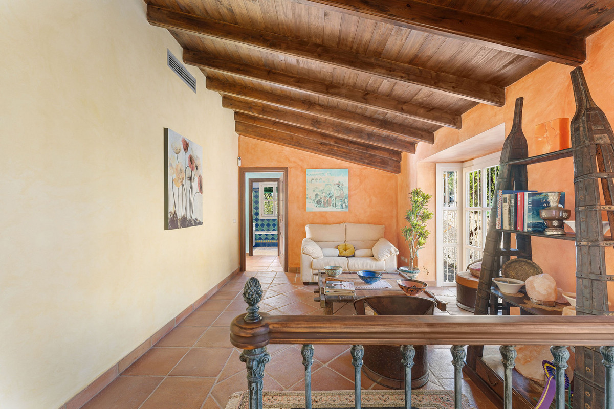 Vrijstaande Villa in El Madroñal-10