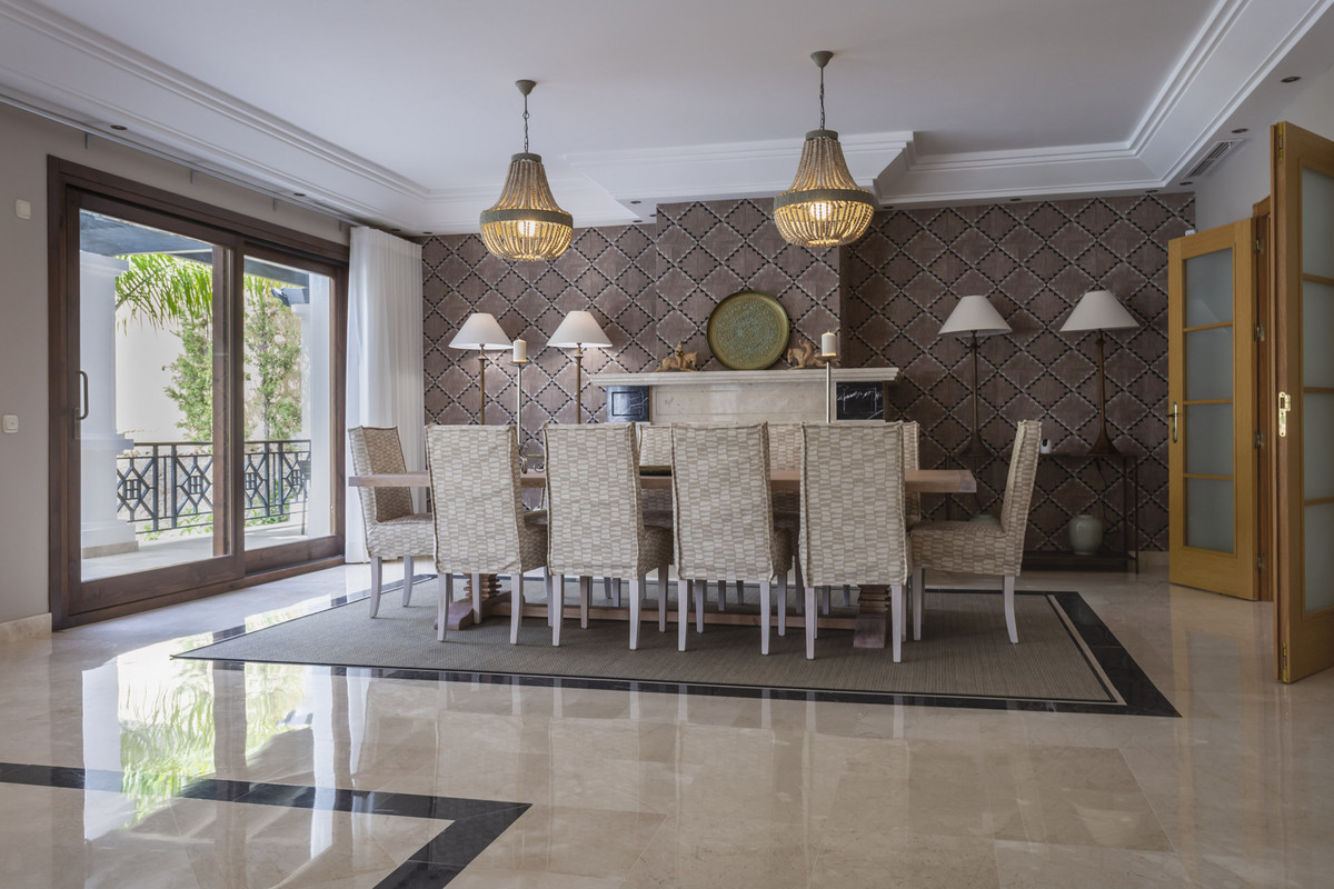 Vrijstaande Villa in El Madroñal-11