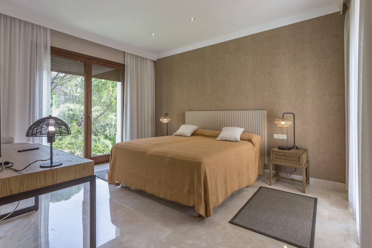 Vrijstaande Villa in El Madroñal-18