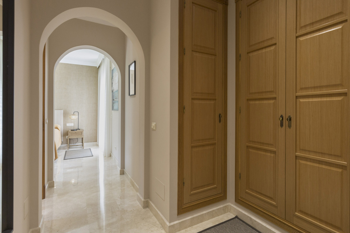 Vrijstaande Villa in El Madroñal-27