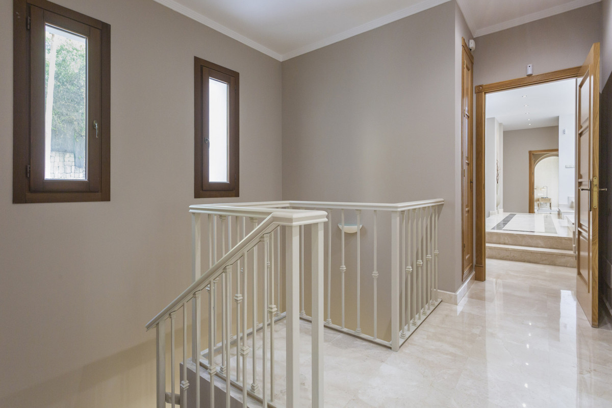 Vrijstaande Villa in El Madroñal-29