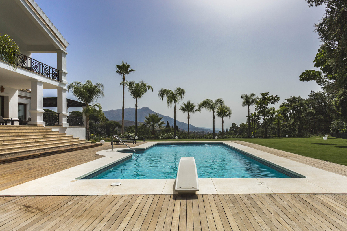 Vrijstaande Villa in El Madroñal-39