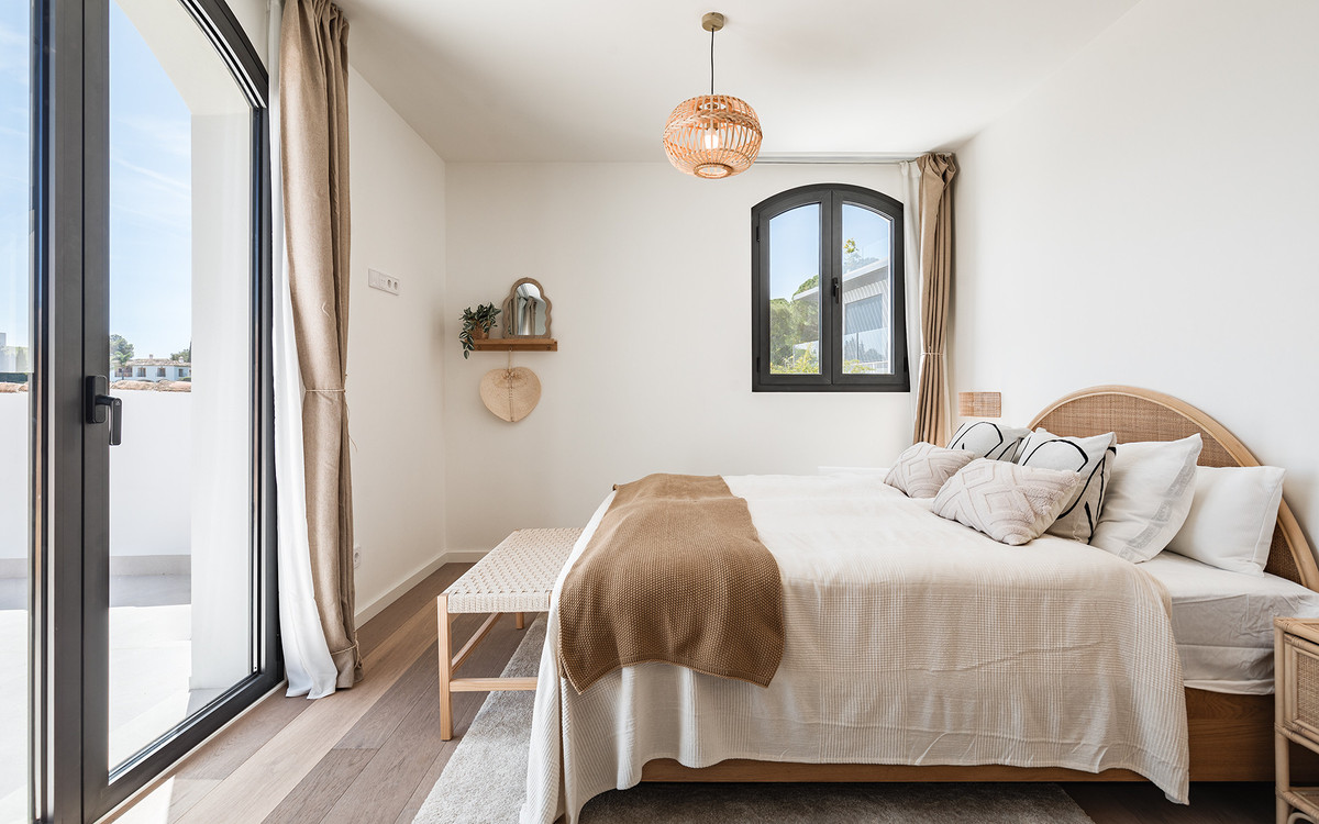 Detached Villa for sale in El Madroñal | 5 bedrooms H5066644
