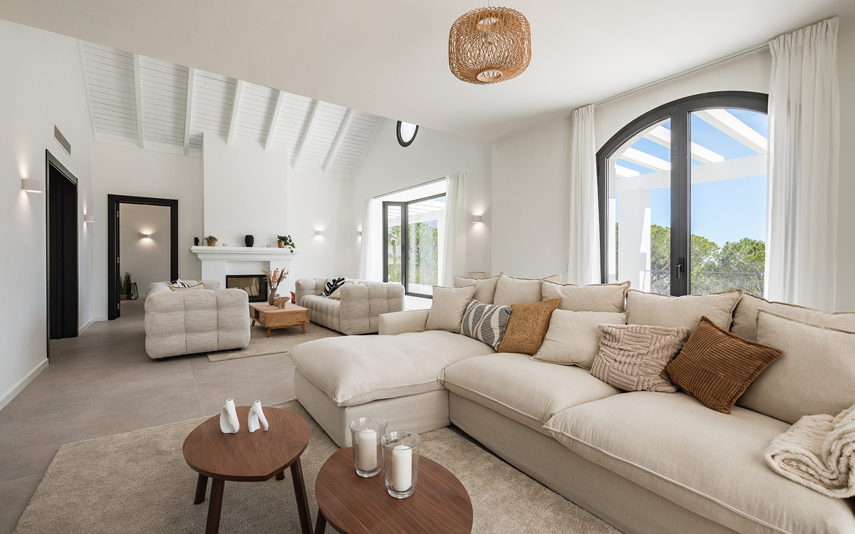 Detached Villa for sale in El Madroñal | 5 bedrooms H5066644