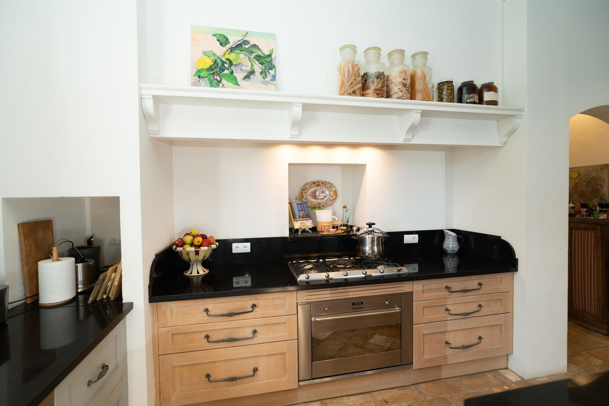 Huis te koop in El Madroñal | 7 slaapkamers H5069785