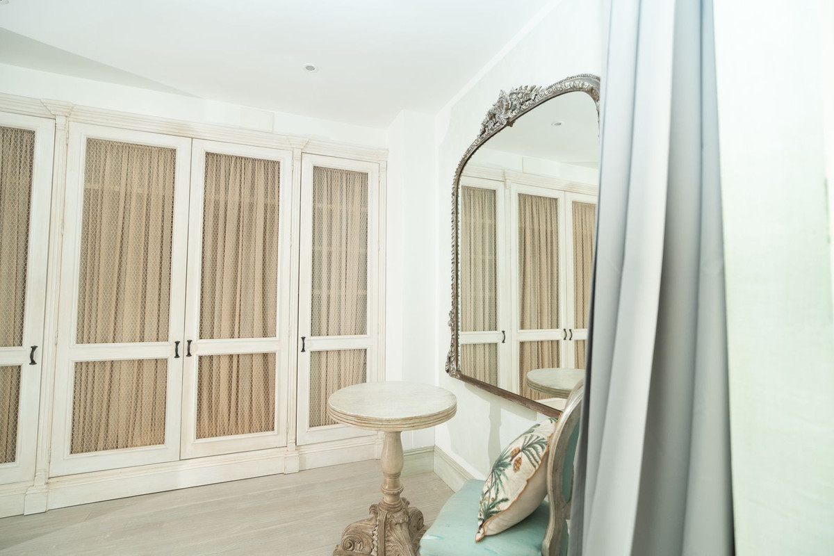 Huis te koop in El Madroñal | 7 slaapkamers H5069785