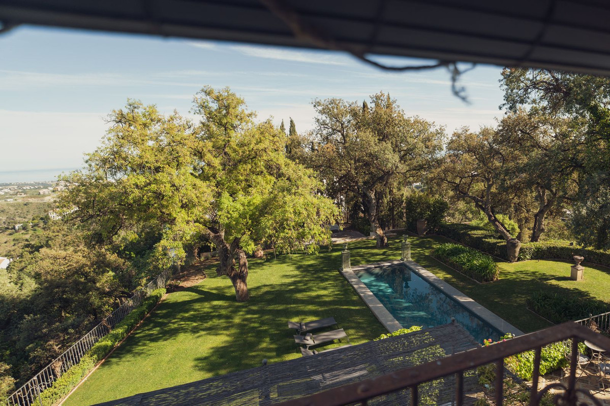 Huis te koop in El Madroñal | 7 slaapkamers H5069785