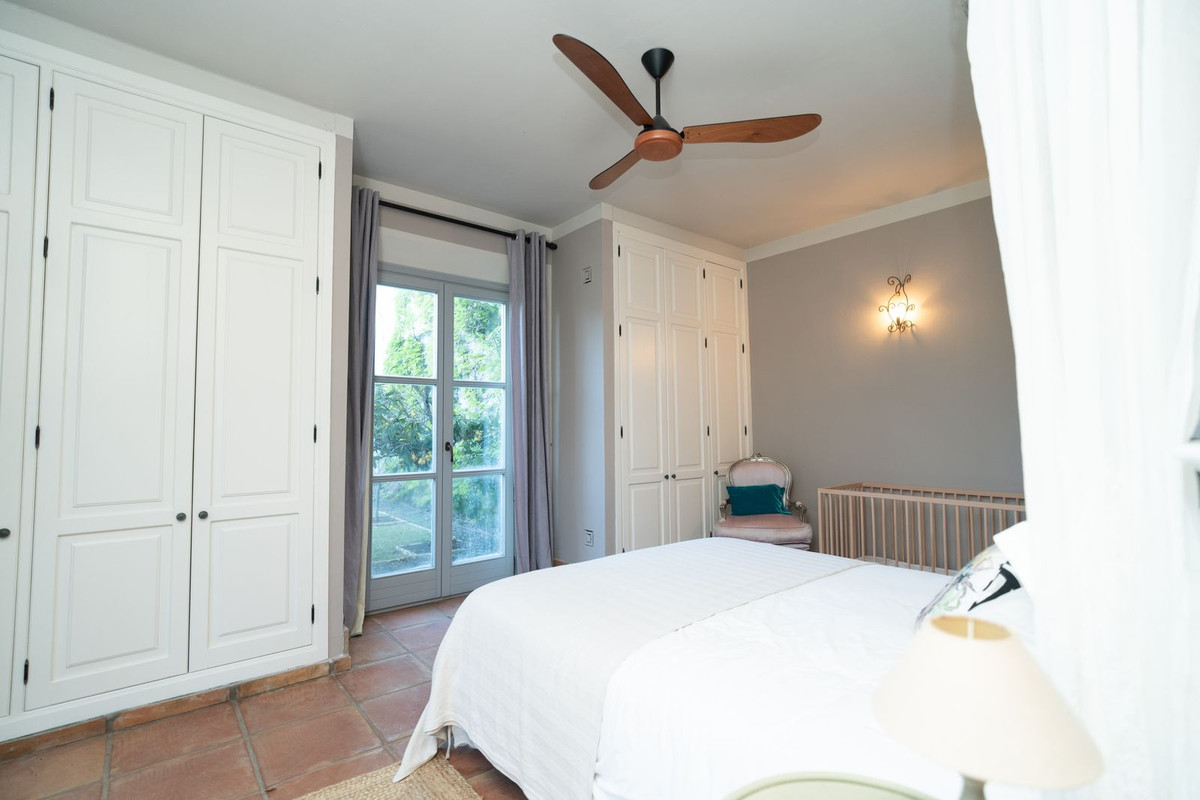 Huis te koop in El Madroñal | 7 slaapkamers H5069785