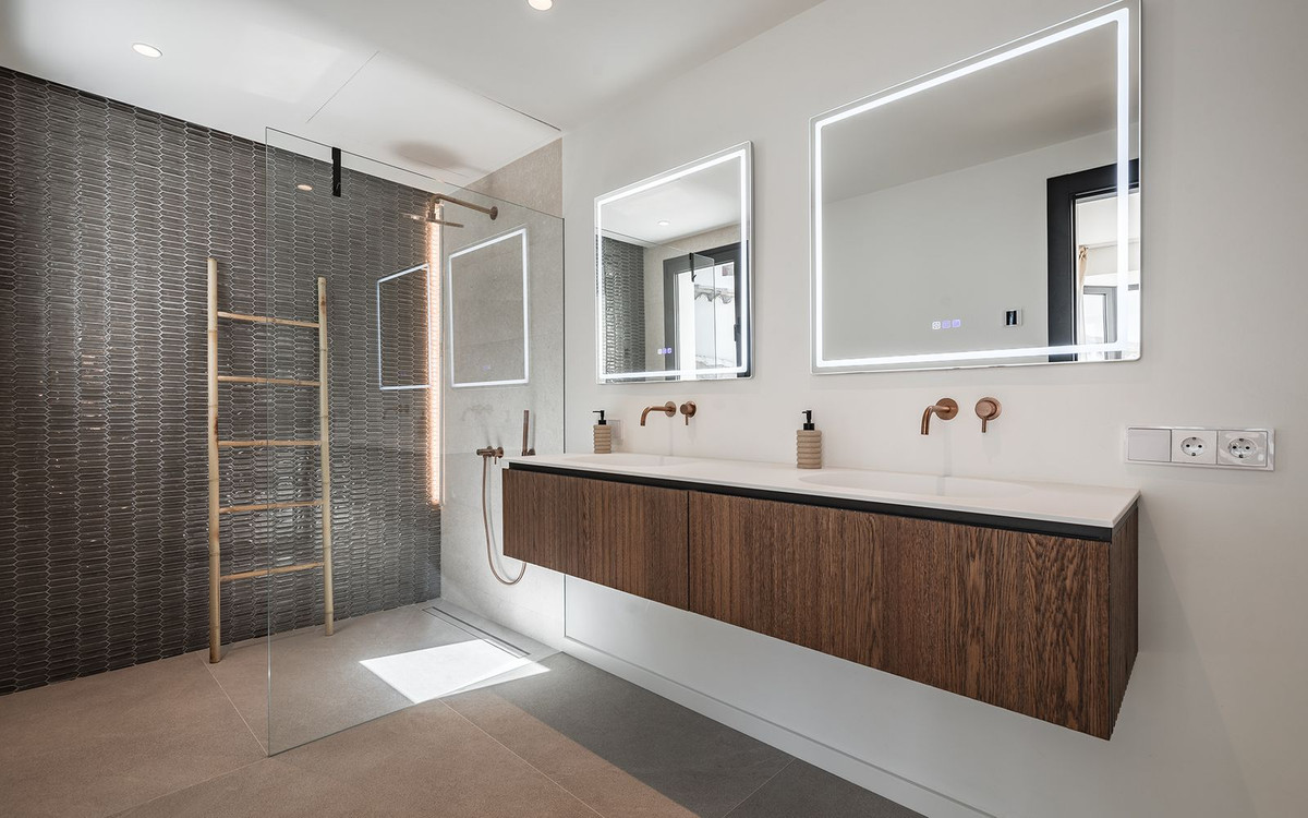 Huis te koop in El Madroñal | 5 slaapkamers H5140945