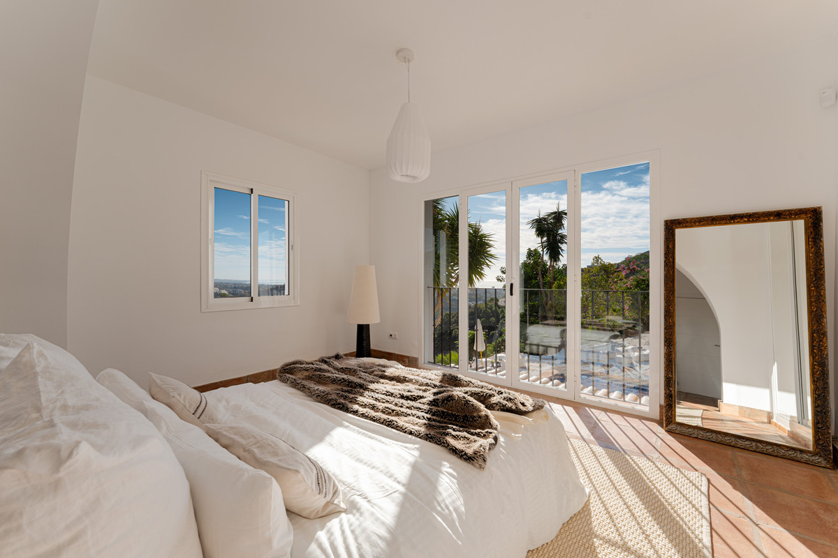 Huis te koop in El Madroñal | 6 slaapkamers H5225707