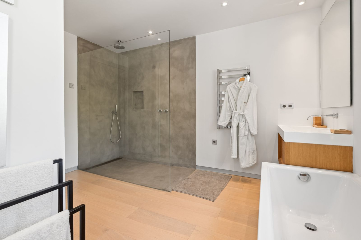 Huis te koop in El Madroñal | 6 slaapkamers H5252197